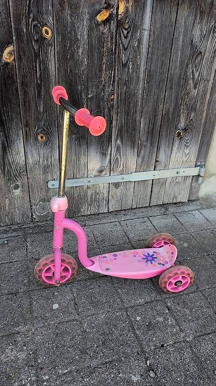 Kickboard: Trotinett Pink – Gebraucht aus Ganterschwil von Simona-A