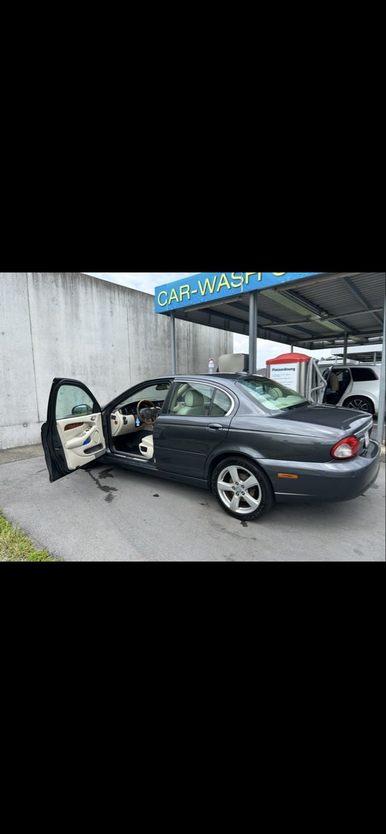 Jaguar Automobili: Jaguar X-Type 2.2d ab MFK 09.25 – Usato da Lachen SZ venduto da nk.sv