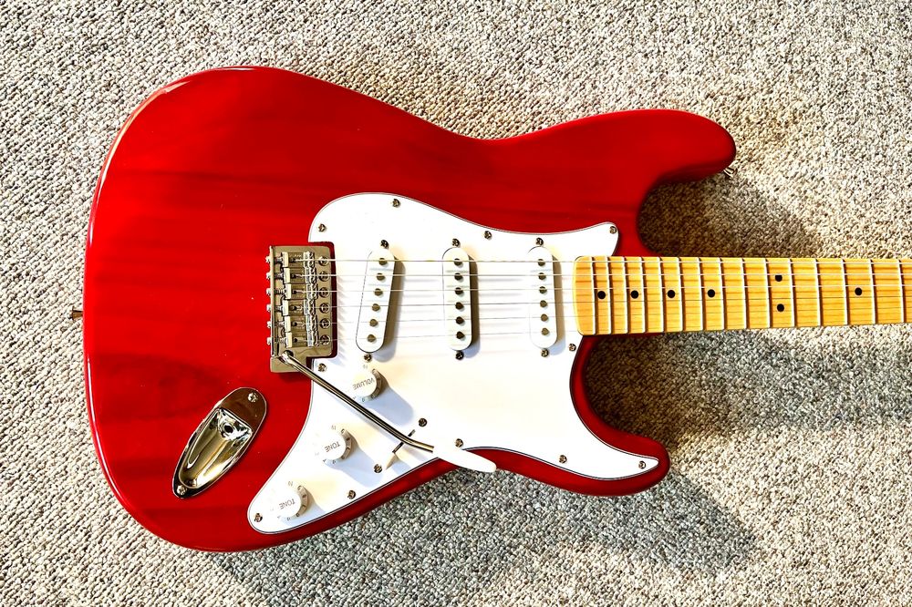 Squier Fender Stratocaster Elektrogitarre Unikat neu | Kaufen auf Ricardo