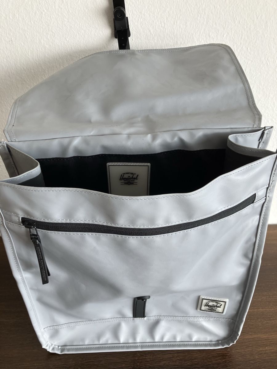 Herschel Zaini: Herschel Rucksack – Usato da Zürich venduto da kiri04 4