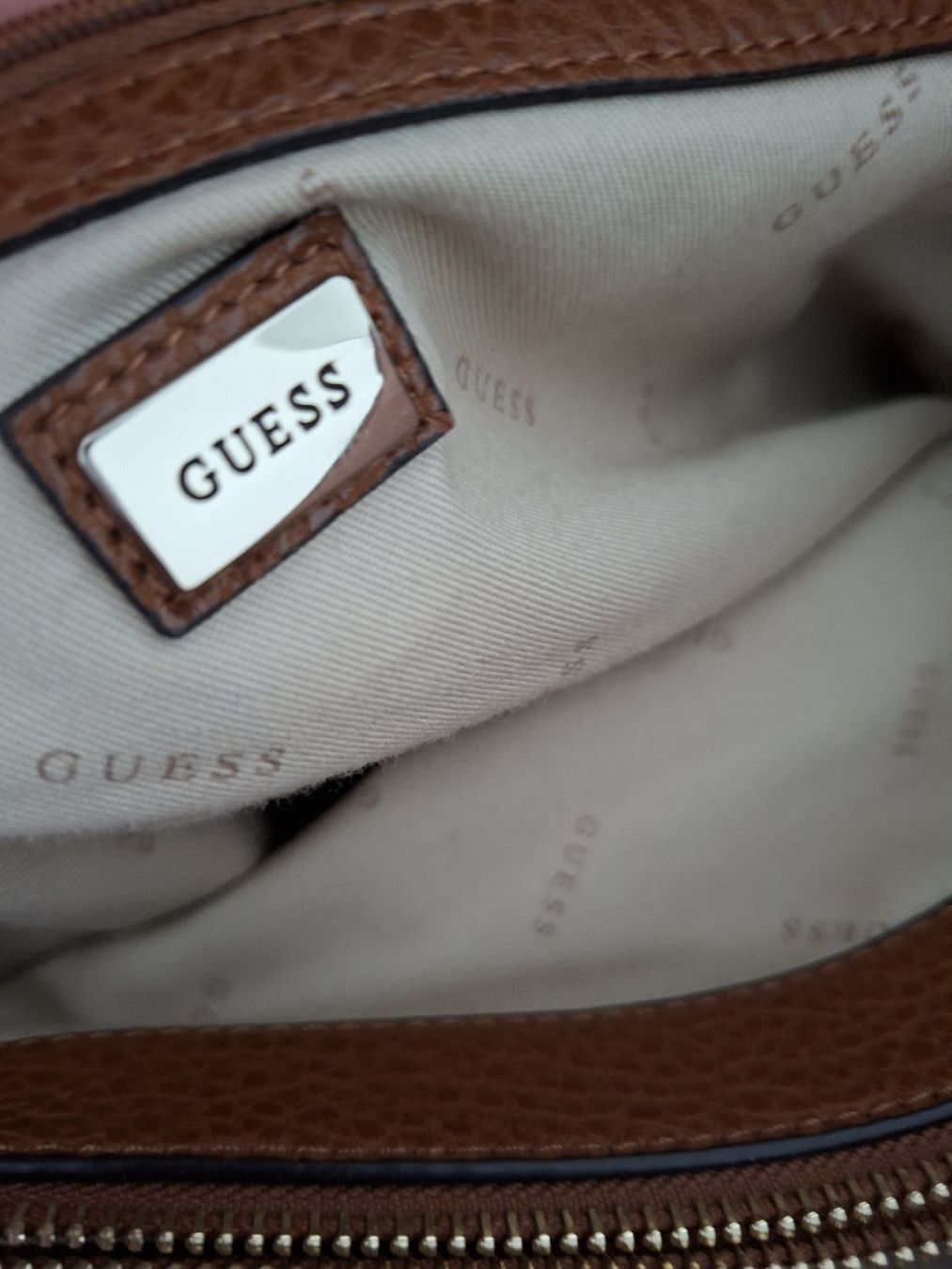 Guess Borse da donna: Sac à main Guess marron, – Usato da Renens VD venduto da ser_j2fn 9