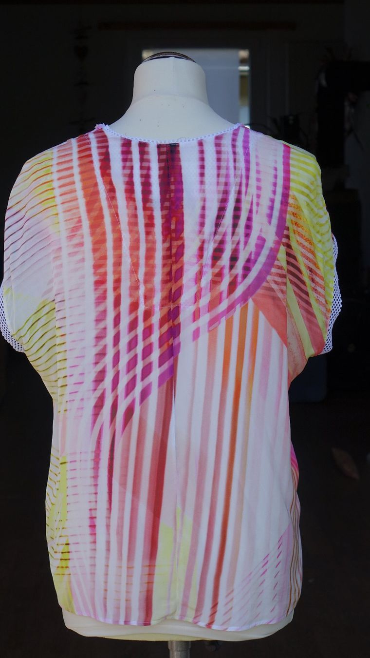Marc Cain T-shirt: Sommer Shirt von Marc Cain – Nuovo (secondo la descrizione) da Ellikon a d Thur venduto da Solei7 2