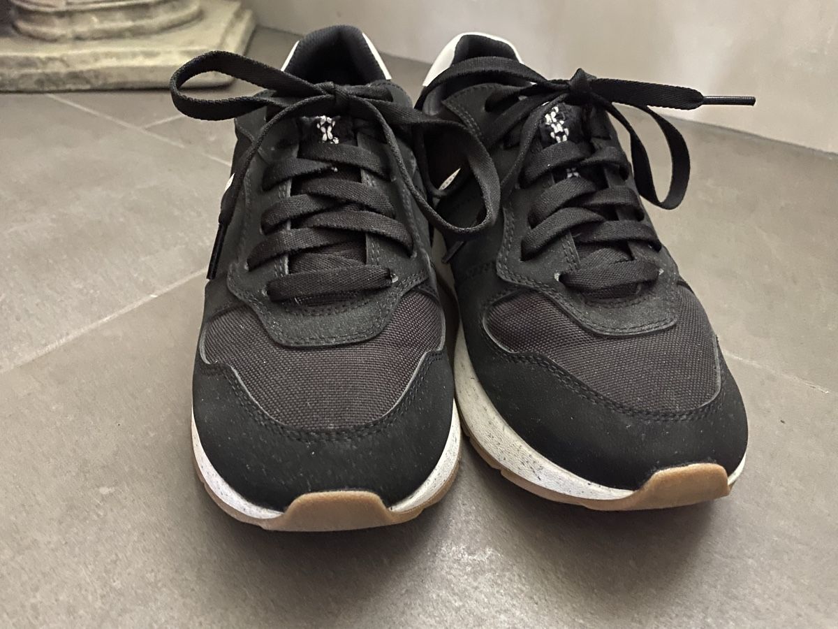 Ugg Scarpe da donna: Sneaker / Turnschuh UGG – Nuovo (secondo la descrizione) da Alchenstorf venduto da ann_ppl8 2