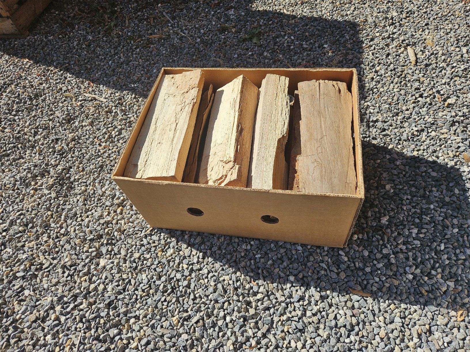 Holzartikel: Chemineeholz Buche 33cm – Neu (gemäss Beschreibung) aus Hägglingen von jom_96vd