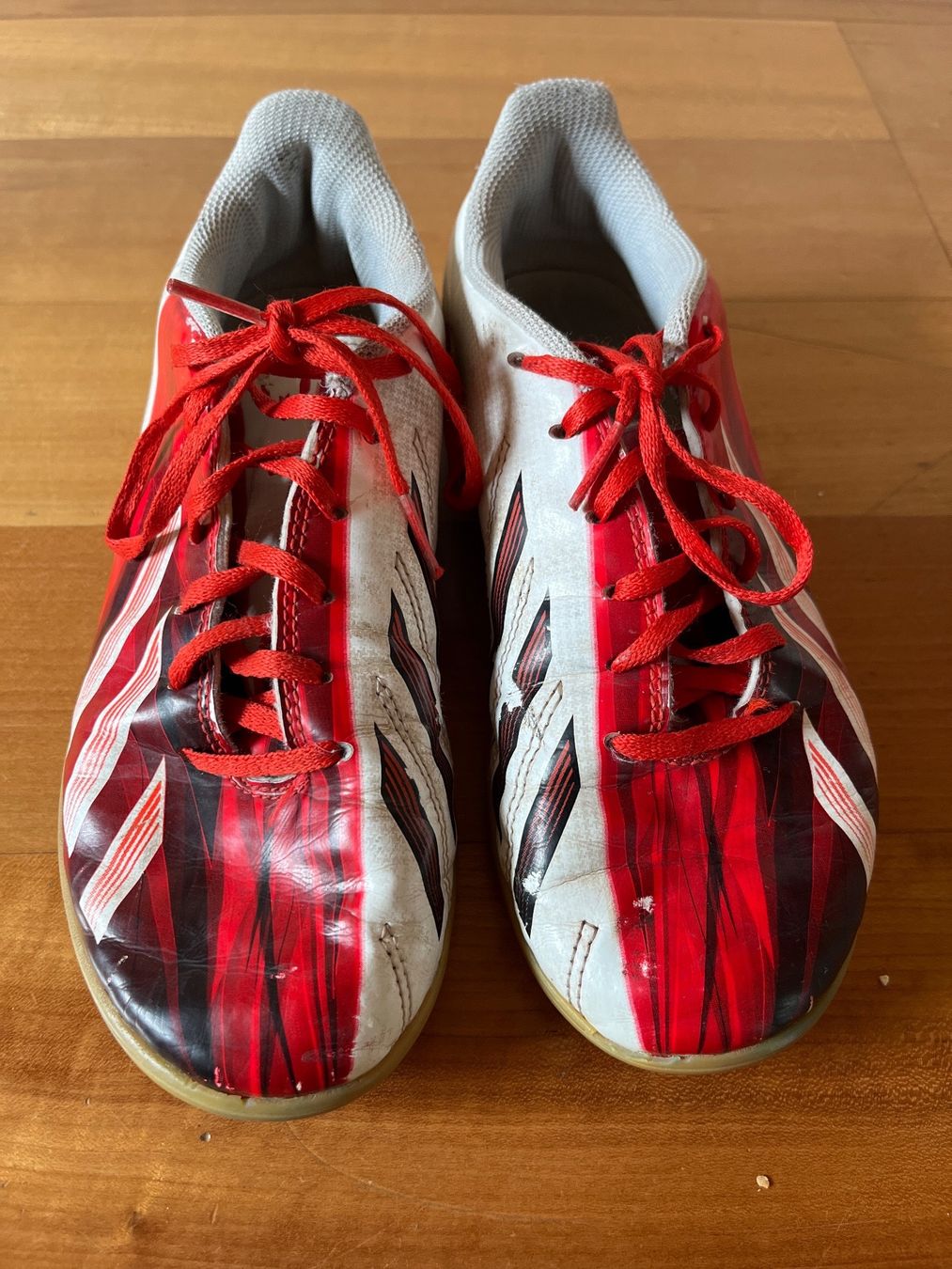 Adidas Scarpe per ragazzi: Fussball Hallenschuhe Gr. 36 – Usato da Grüningen venduto da lovinho