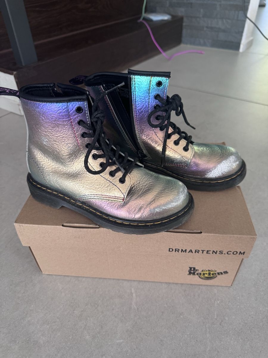 Dr. Martens Schuhe für Mädchen: Dr.Martens Boots – Gebraucht aus Zürich von rak_t2vf