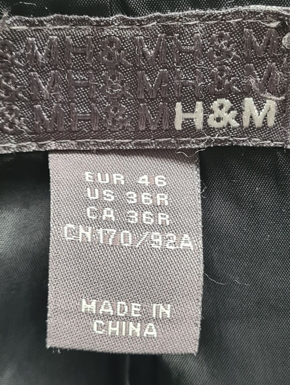 H&M Mäntel: Schöner H&M Mantel Grösse 46 schwarz – Gebraucht aus Steffisburg von Black-Jack 5