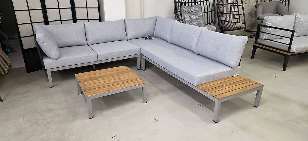 Sofas: Gartenlounge rechts und links stellbar – Neu und originalverpackt aus Lützelflüh-Goldb von Rampenverkauf_72_ 2