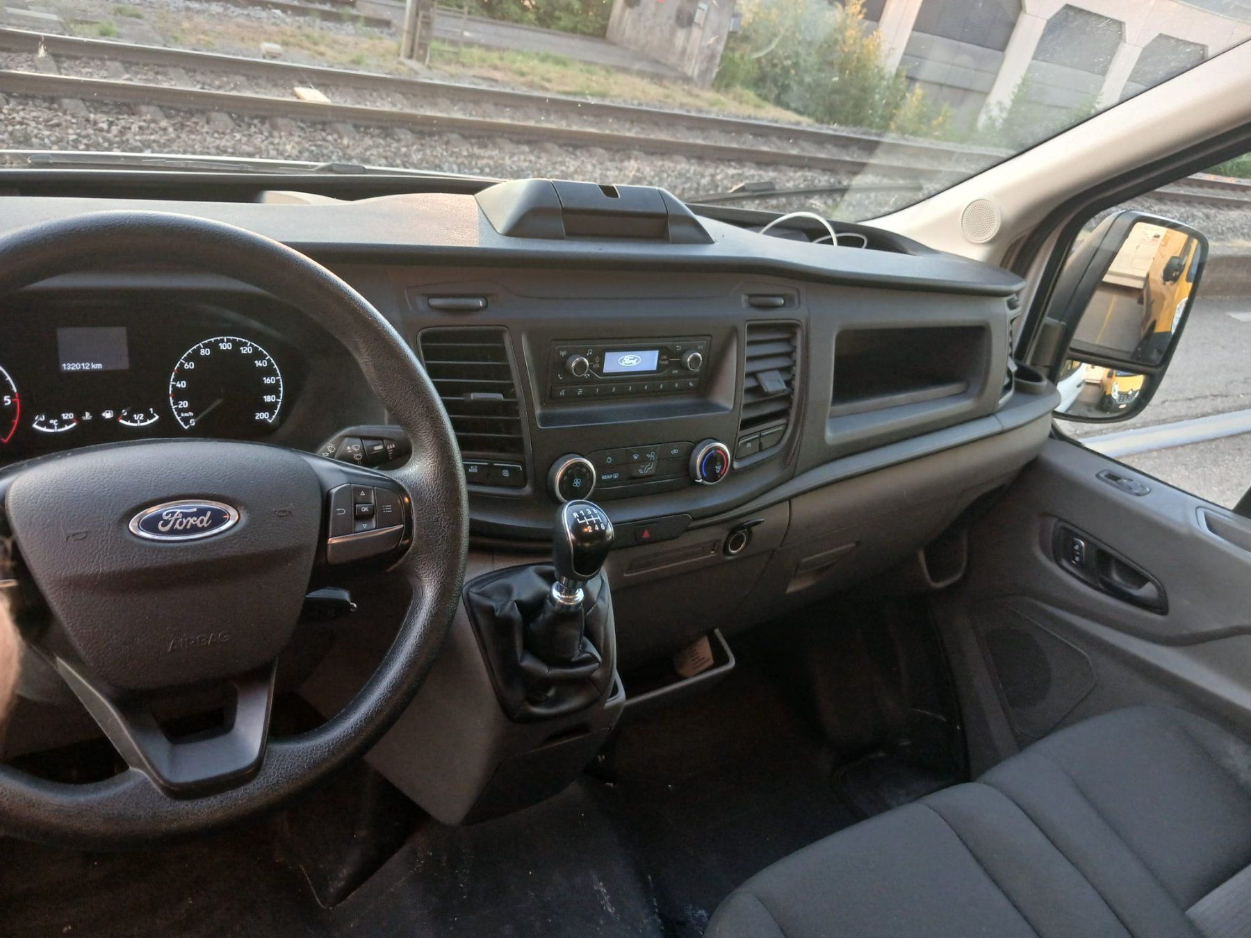 Ford Veicoli commerciali: Ford Tranzit 290 L2 2.0 Diesel – Usato da St.Gallen venduto da Nele23 8