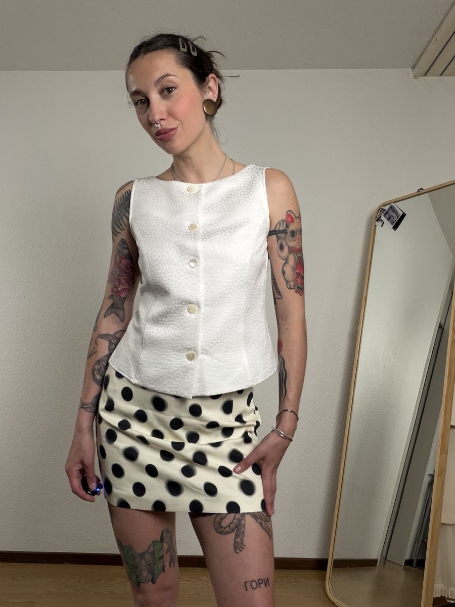 Tops: Vintage White Sleeveless Blouse – Gebraucht aus Knonau von Grapesvintage 4