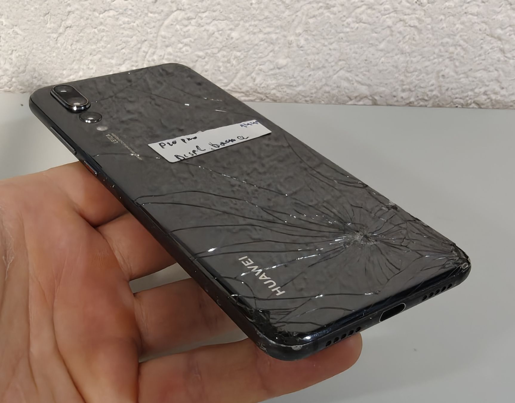 Huawei Telefoni cellulari / Smartphones: Huawei P20 Pro 128GB – Usato da Ehrendingen venduto da Rocky985 3