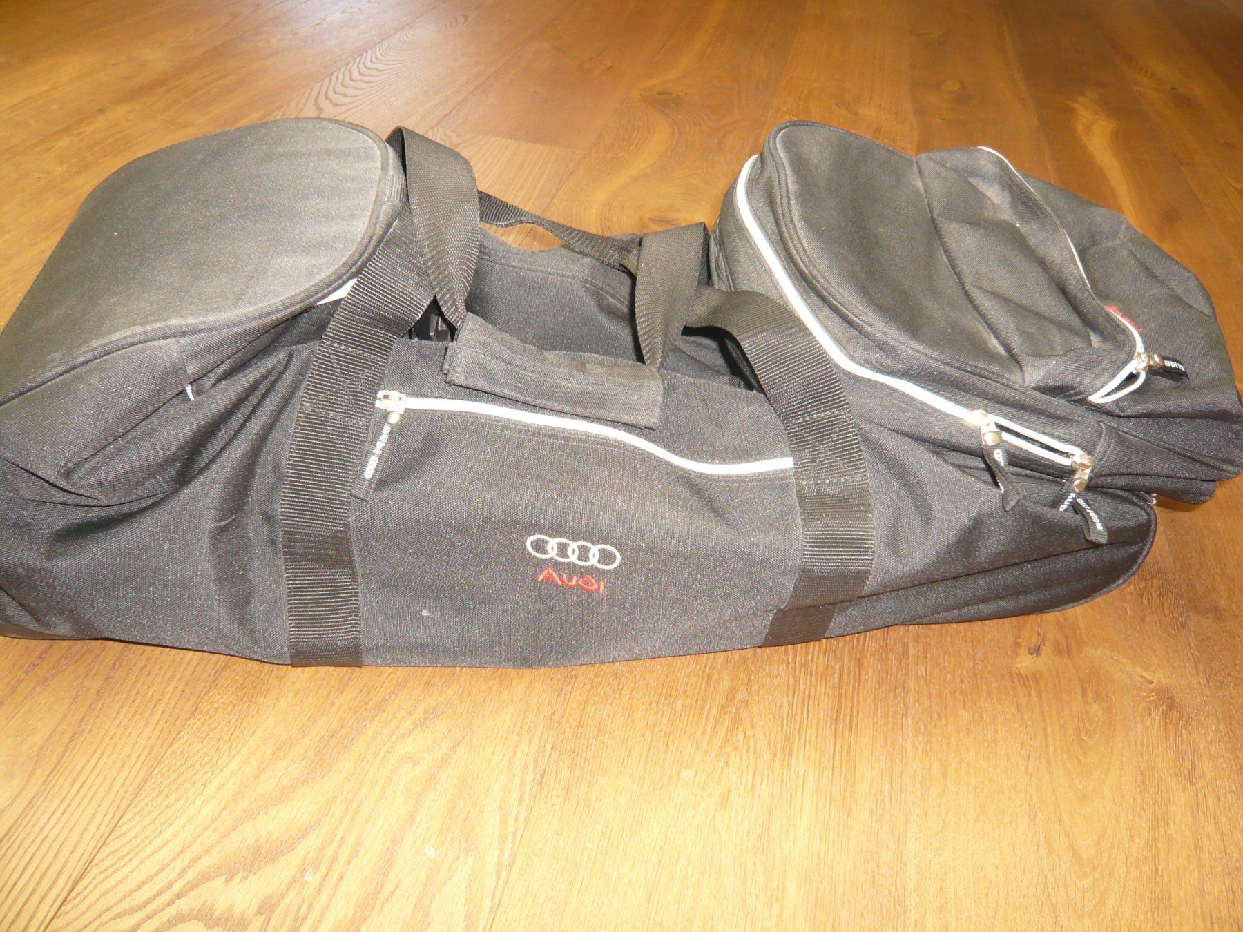 Audi Taschen: Roll-Tasche von Audi – Gebraucht aus Zizers von cruze 1