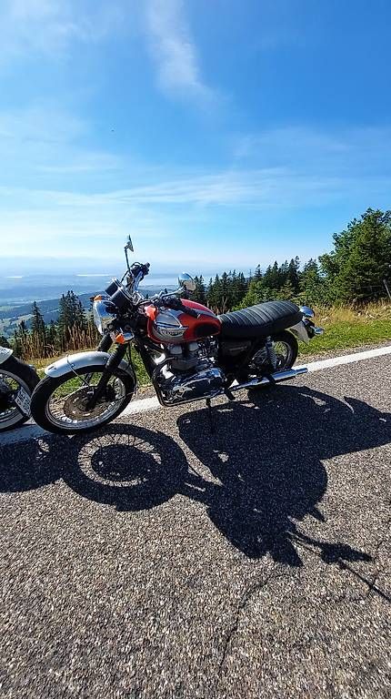 Triumph Strada: Triumph bonneville – Usato da Fontainemelon venduto da Kevin.rag