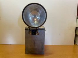 Alte Handlampe ohne Batterie