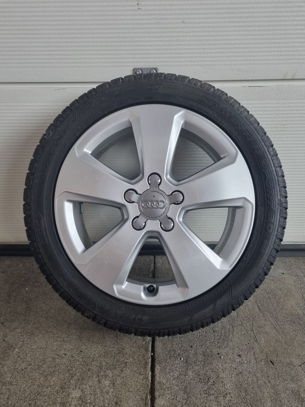 Audi Pneus & Kompletträder: Audi A3 Winterräder 17 Zoll – Gebraucht aus Kirchdorf AG von Cartastic_AG 2