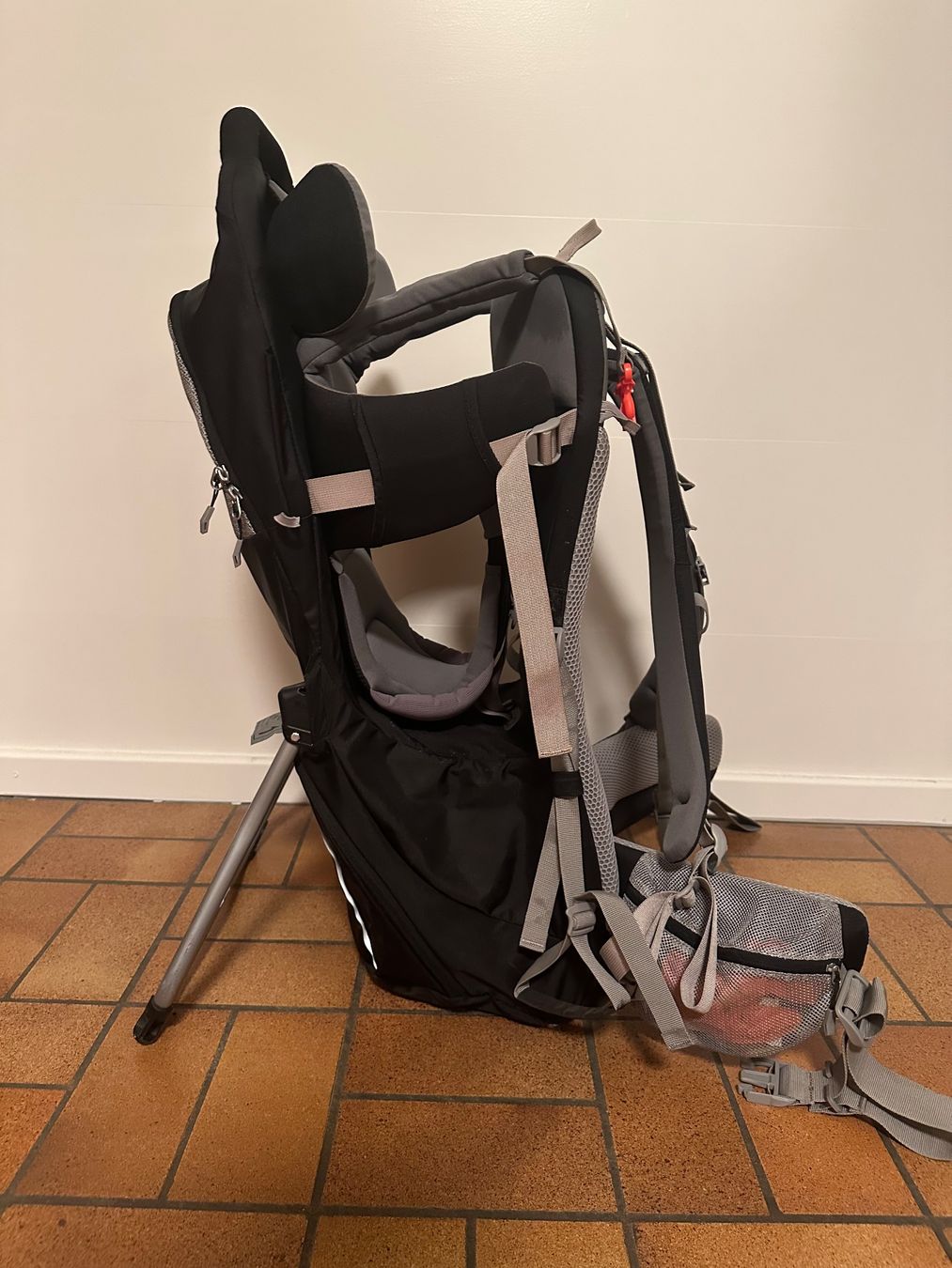 Vaude Bauch- & Rückentragen: Vaude Kraxe/Kindertrage Shuttle Base - Top Zustand! – Gebraucht aus Basel von Jiarix2.0