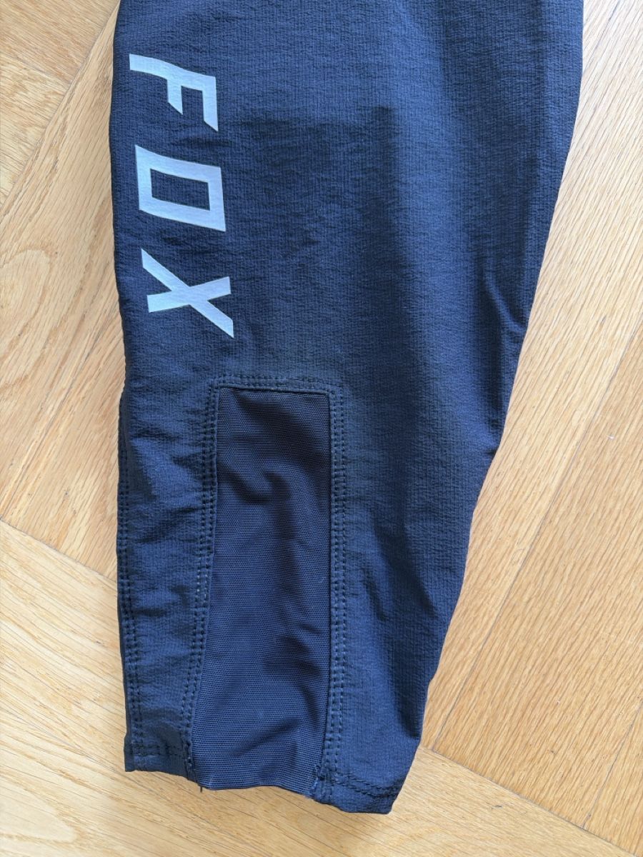Fox Pantalons: Fox  Enduro Racing Pants Defend Size 30 Black – D'occasion à Zürich par ebernal 2