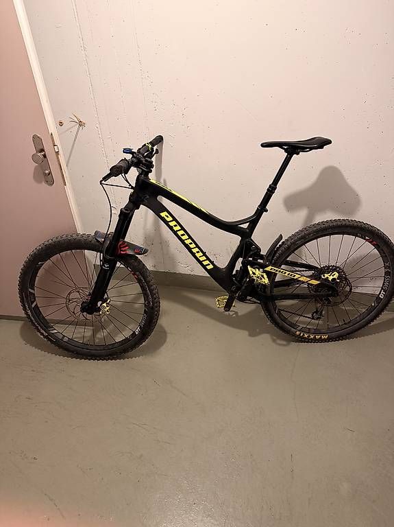 Biciclette: Mountainbike Fully Carbon – Usato da Malans GR venduto da Hurdigurdi