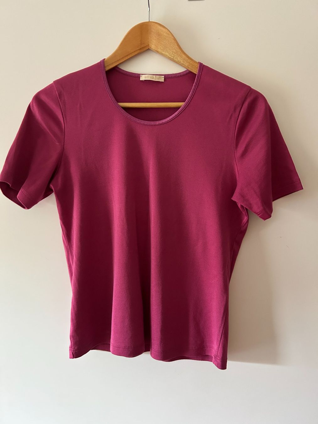T-shirt: T-Shirt, Efixelle – Usato da Ettingen venduto da sagada81