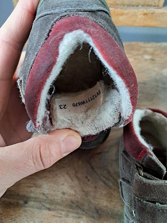 Scarpe per ragazzi: bLifestyle Winterschuhe Gr.23 – Usato da Aathal-Seegräben venduto da DiBritta 1