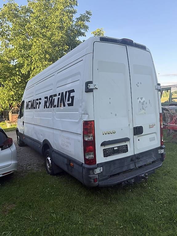 Nutzfahrzeuge: IVECO Daily 35s14v Unfallfahrzeug  – Gebraucht aus Krauchthal von fluecki1 2