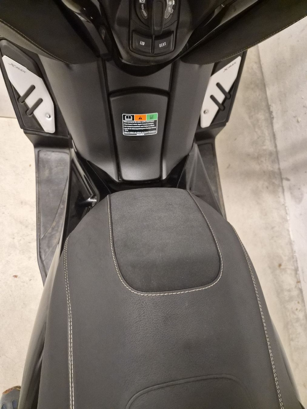 Yamaha Scooters: Yamaha Xmax 300 Tech Max 4500Km super Zustand – Gebraucht aus Küsnacht ZH von LuxuryBroker 5