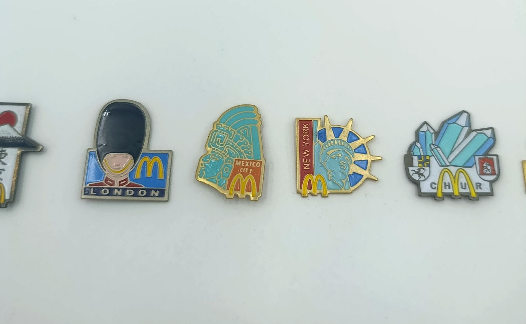 Mc Donald's Placchette & Badge: 6 MC Donalds Pins – Usato da Wil SG venduto da Donaldus 2