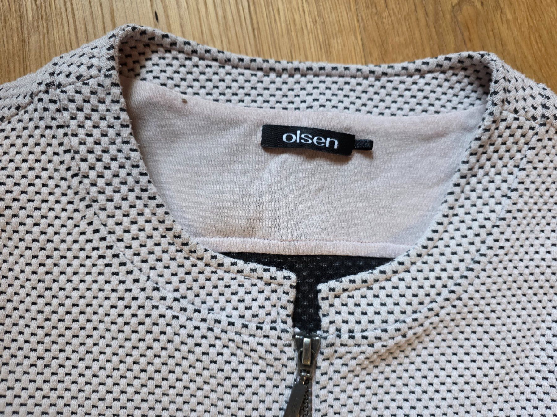 Maglioni & Felpe: Damen Pullover Reissverschluss Jacke Olsen - Grösse M – Usato da Walterswil BE venduto da Lonitti 1