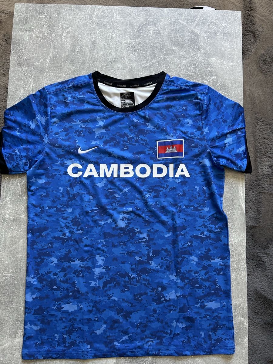 Leibchen & Hosen: Maillot Cambodge  – Gebraucht aus St-Pierre-Clages von thu_v2mt