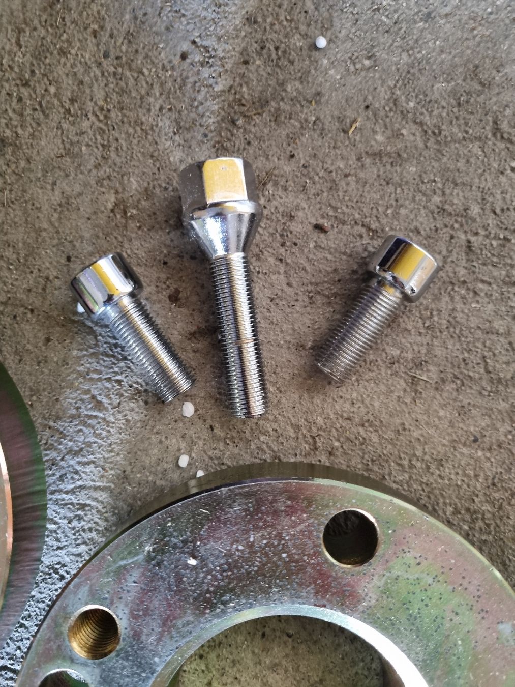 Tutti pezzi di ricambio auto: Ersatzteile Mack adapter – Usato da Ostermundigen venduto da vintage60 3