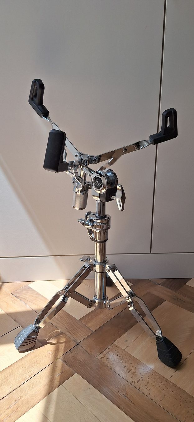 Strumenti musicali: Pearl Snare Stand – Usato da Altdorf UR venduto da Ristolino