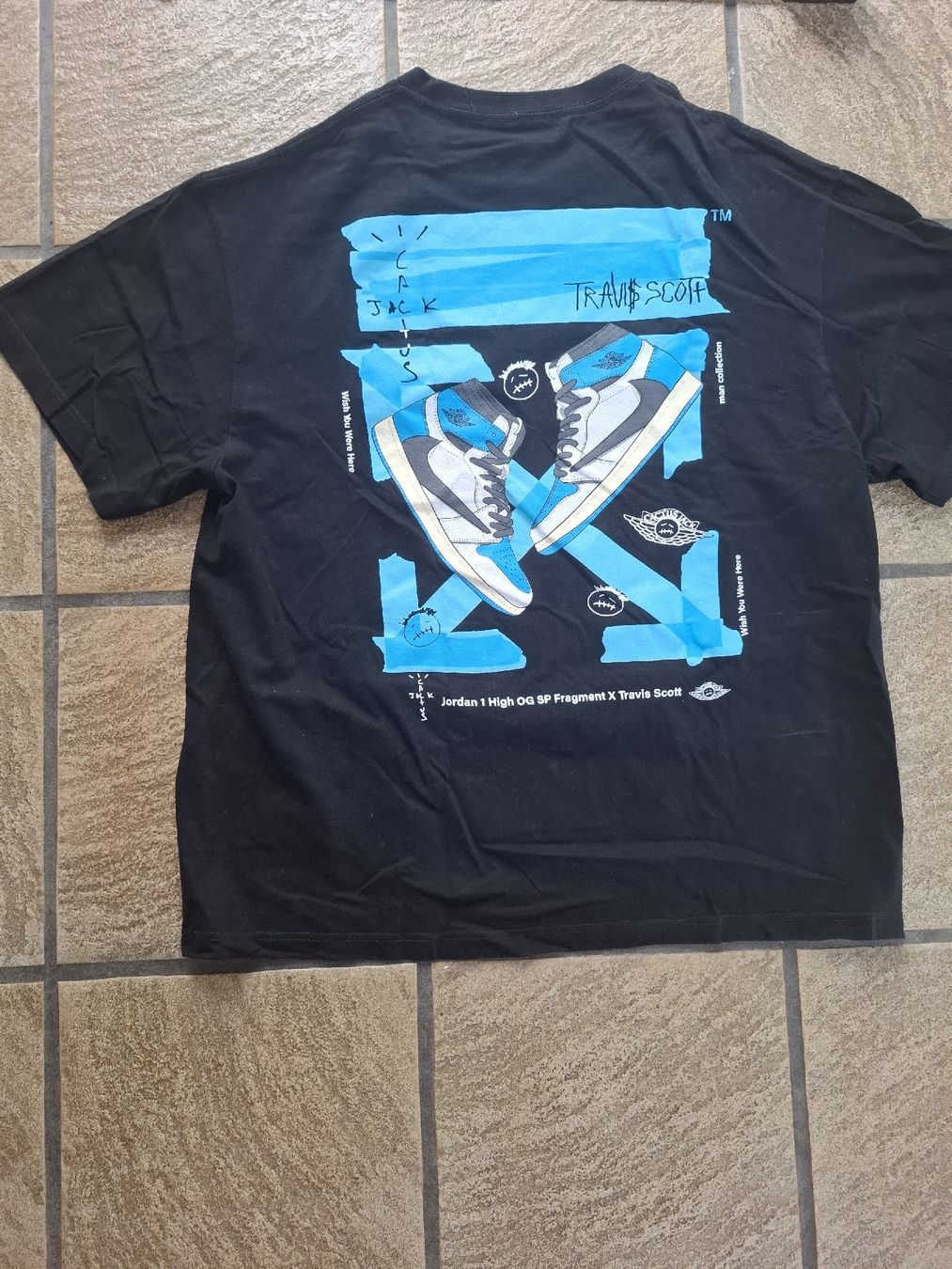 T-shirt: Travis Scott Jordan shirt – Usato da Hunzenschwil venduto da Hardrock6 1