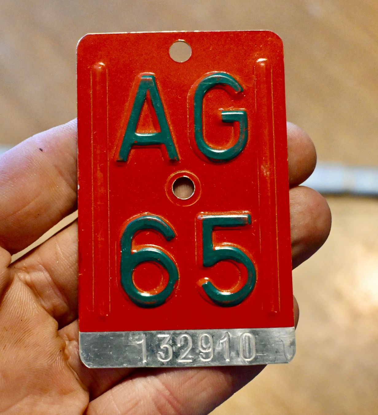 Schilder: Velonummer AG von 1965 - Aargau - AG 65 – Gebraucht aus Pfaffhausen von mono_rec