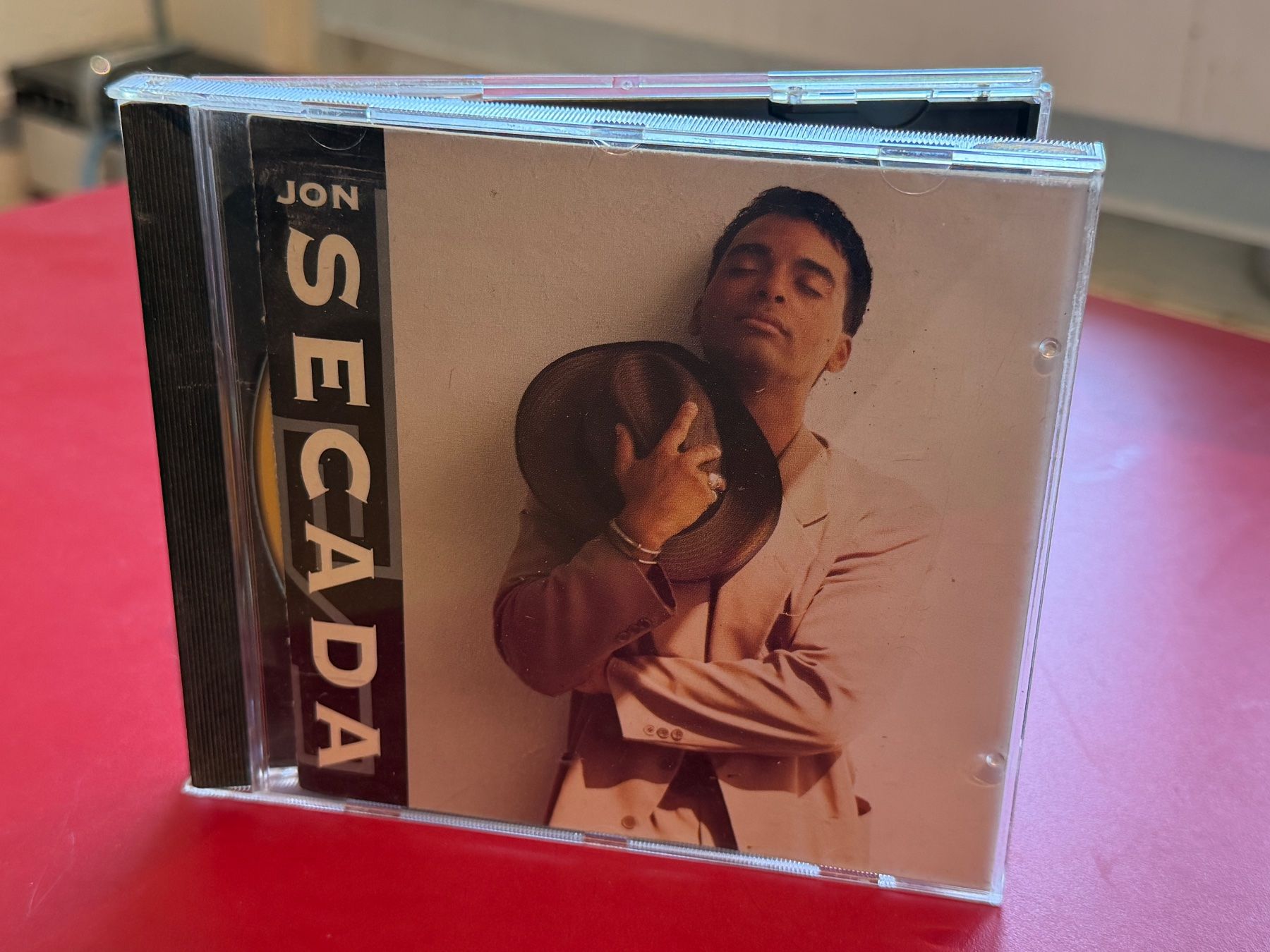 CD: Jon Secada - Jon Secada - KA02B – Usato da Küsnacht ZH venduto da Jazztilldawn