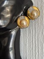 Mgnifique boucles d'oreilles clip vintage  perle strass