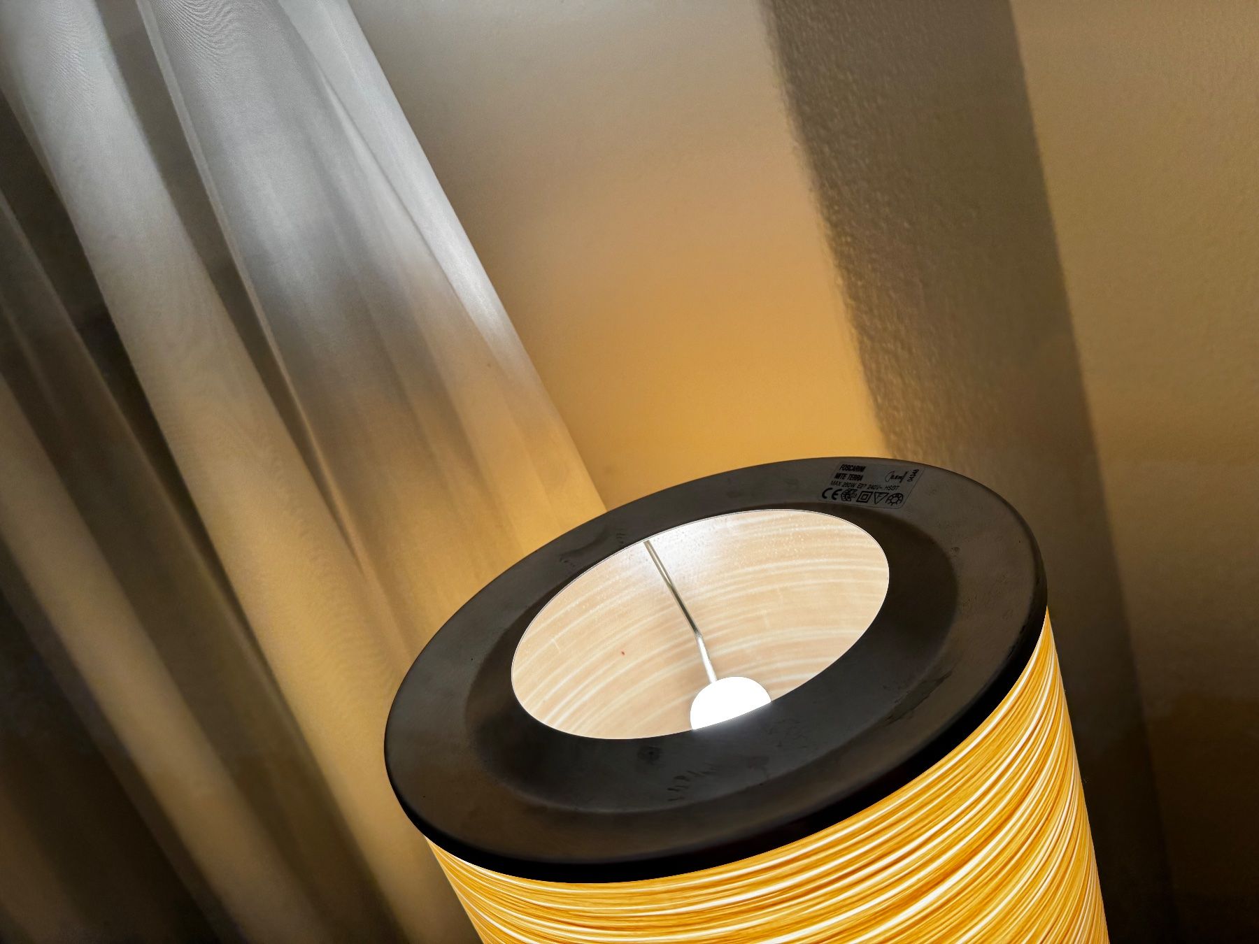 Foscarini Lampade: Foscarini mite Terra Stehe Designer Lampe Lief Gratis – Usato da Thun venduto da usmlieferung 3