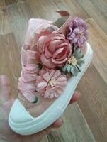 Kinderschuhe rosa mit Blumen , Grösse 21🌸