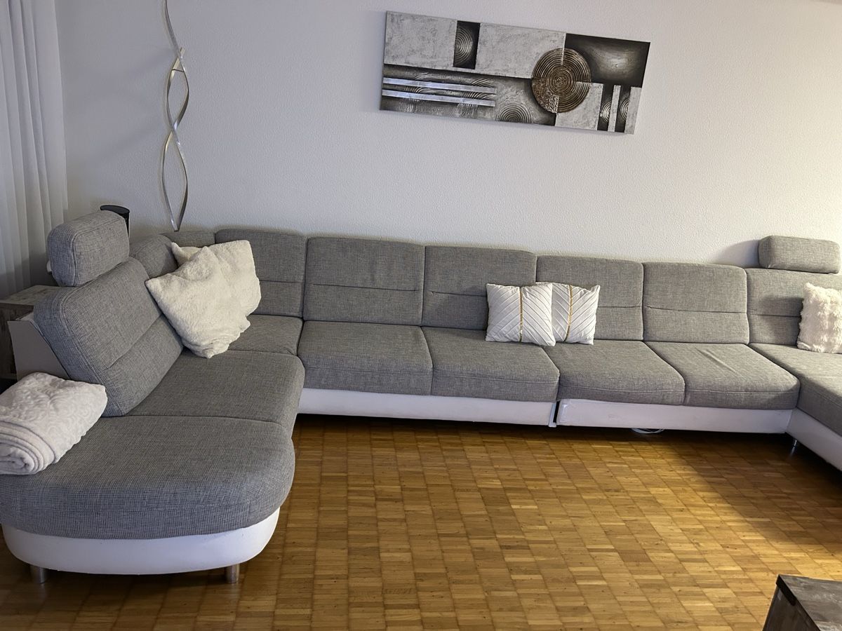 Sofas: Grosse 4.25m Wohnlandschaft mit Schlaffunktion – D'occasion à Dietlikon par ade_sk8v 6