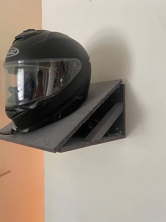 Supporti a parete: Motorradhelm Halterung selbstgebaut – Usato da Wettingen venduto da sil_vt52 4