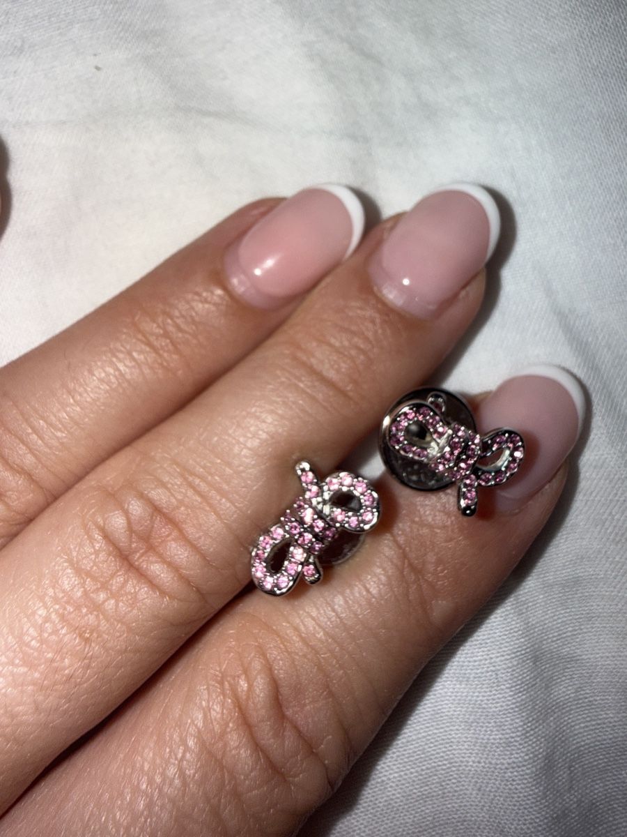 Swarovski Orecchini pendenti & Orecchini a lobo: Swarovski Ohrstecker rosa Schleife – Nuovo (secondo la descrizione) da Zürich venduto da Koller.S