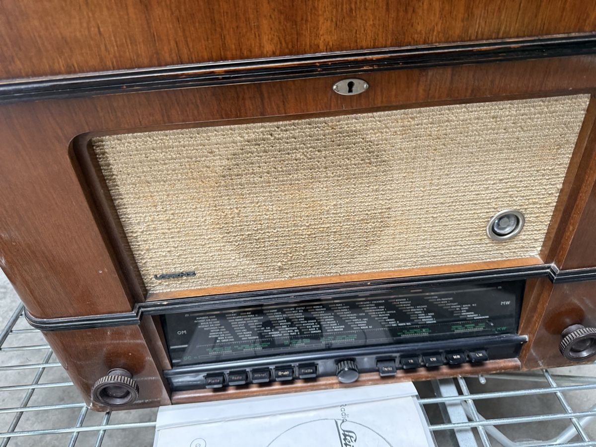 Tourne-disques: Vintage-Plattenspieler – Défectueux à Horriwil par Carrera68 3