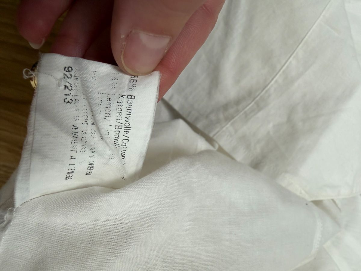 Camicette: Vintage white blouse size 40 with sequins  – Usato da Knonau venduto da Grapesvintage 7
