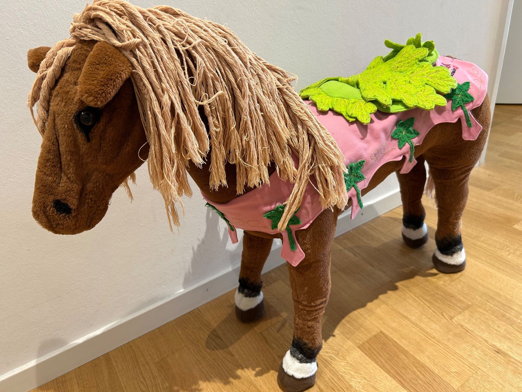 Giocattoli: Kinder Stoffpferd 80cm x 65 cm – Usato da Luzern venduto da Marcel_1978 1