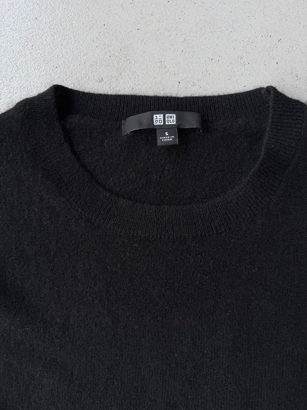Uniqlo Maglioni & Felpe: Uniqlo - Pullover aus Kaschmir – Usato da St-George venduto da alaixee 1