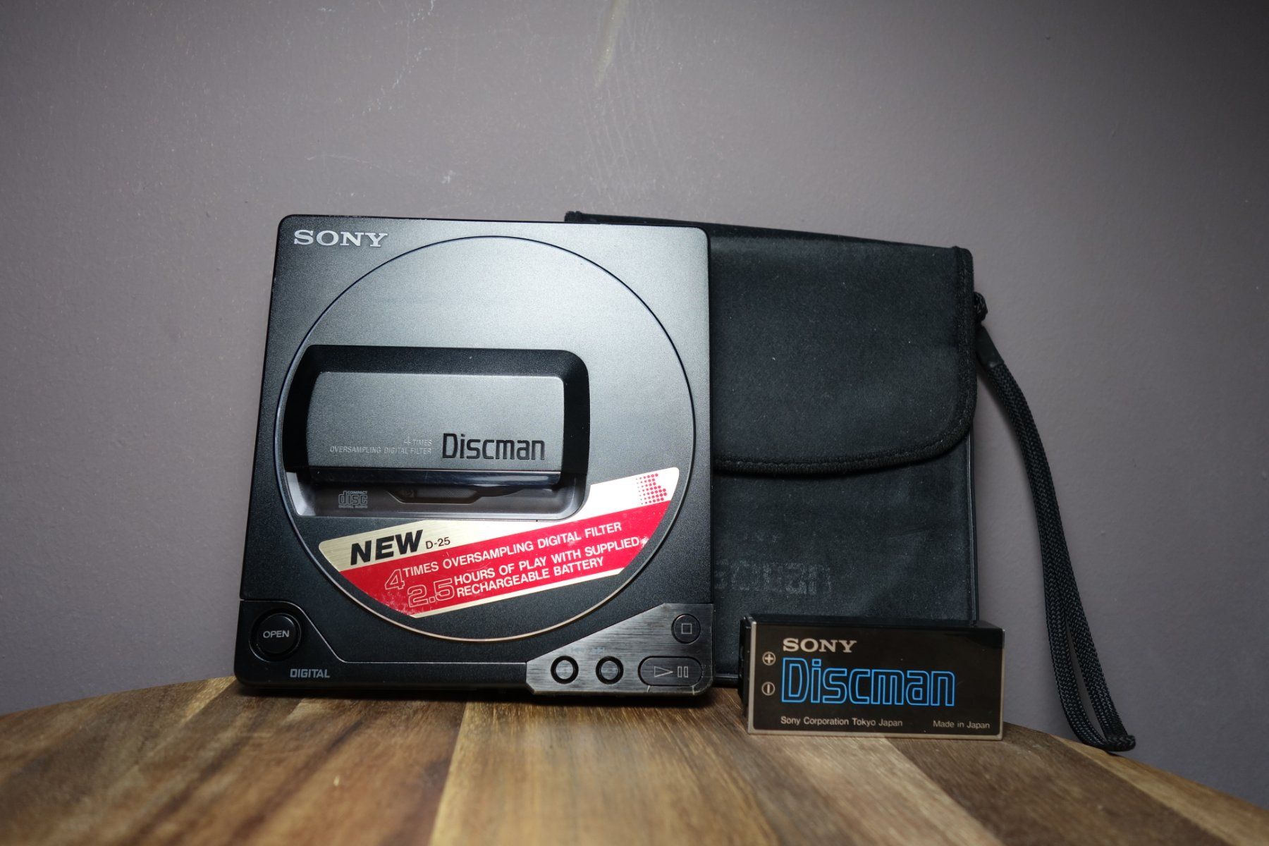 Sony Lettore multimediale portatile: Sony Discman D-25 – Usato da Bern venduto da Phandora
