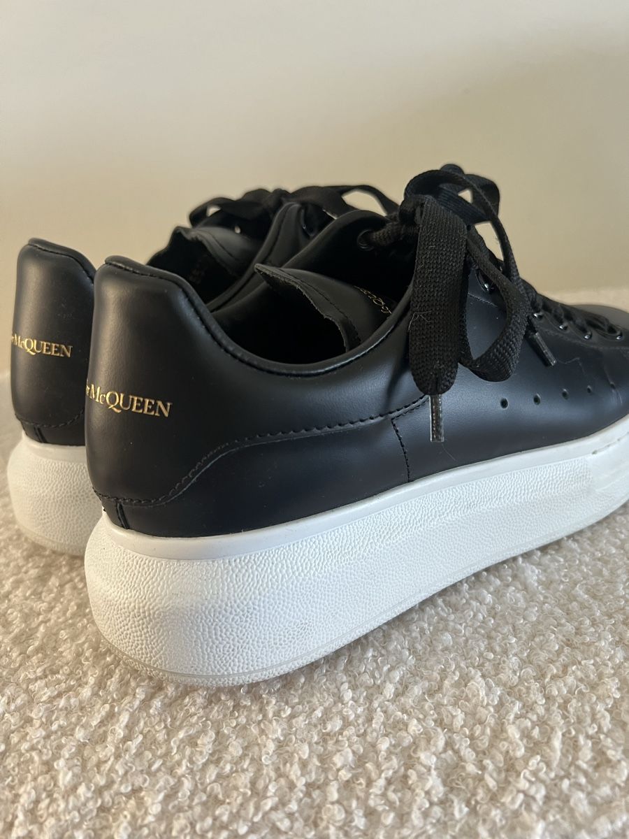 Damenschuhe: Alexander McQueen Sneakers schwarz – Neu (gemäss Beschreibung) aus Baar von Lila2006 4