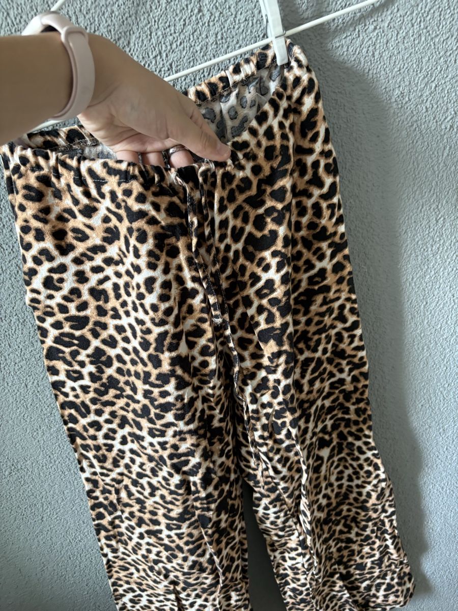 Stradivarius Pantaloni: Pantalon décontracté motif léopard taille élastique – Nuovo (secondo la descrizione) da Malleray venduto da lol_96pf 1