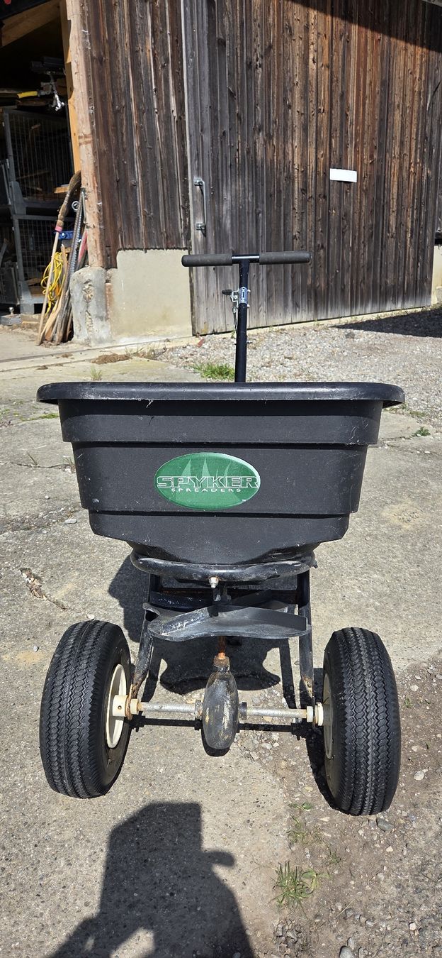 Altro in Utensili da giardino: Streuwagen – Usato da Trüllikon venduto da Haemmerli02 1