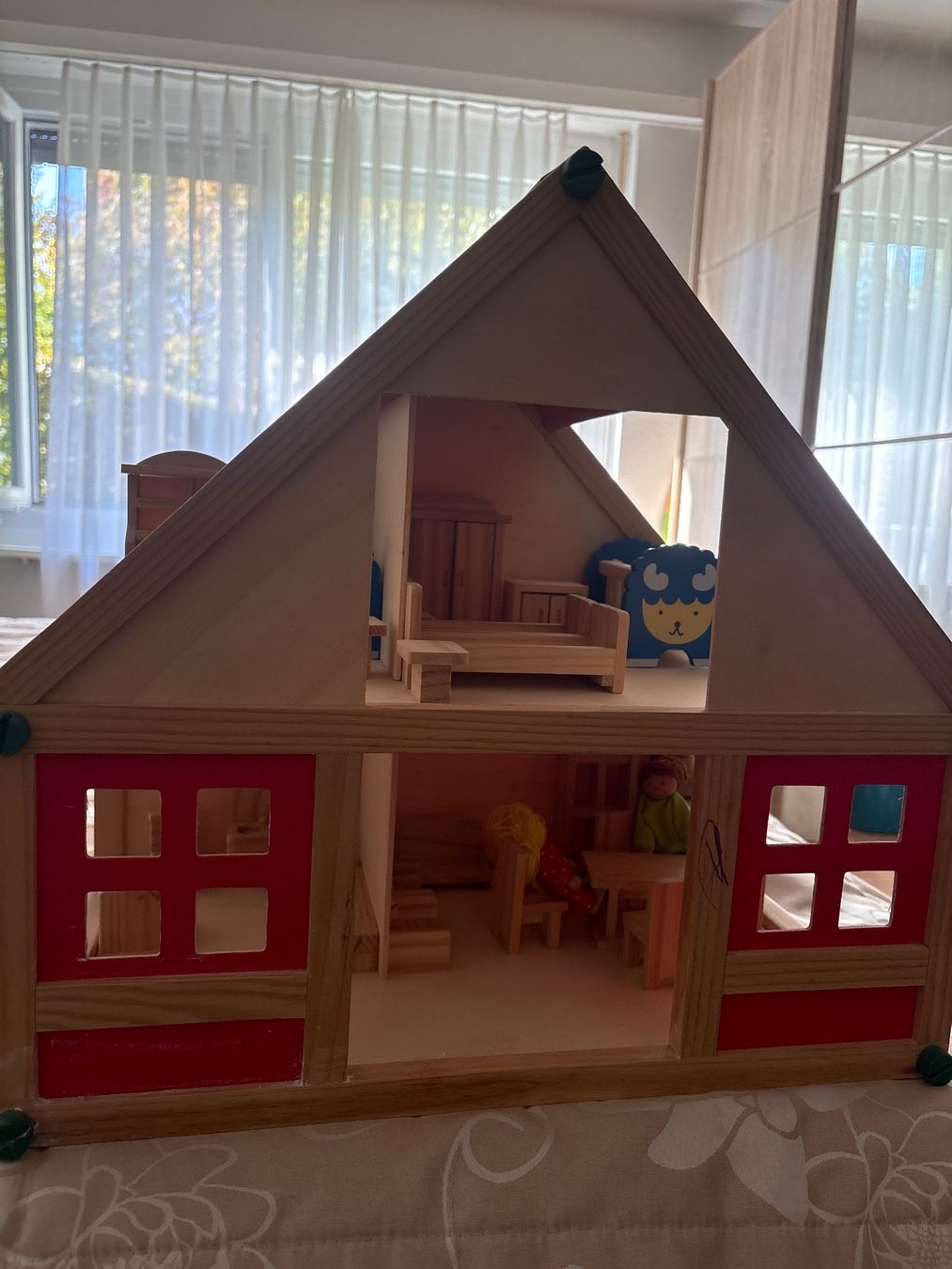 Maisons & Meubles de poupées: Puppenhaus – D'occasion à Aarwangen par kah_79t5