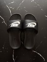 Nike Victori One Badeschlappen schwarz Gr. 38
